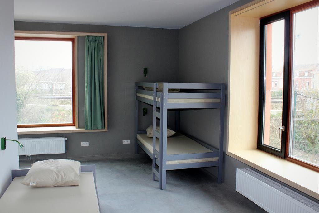Hostel Groeninghe Kortrijk Exterior photo